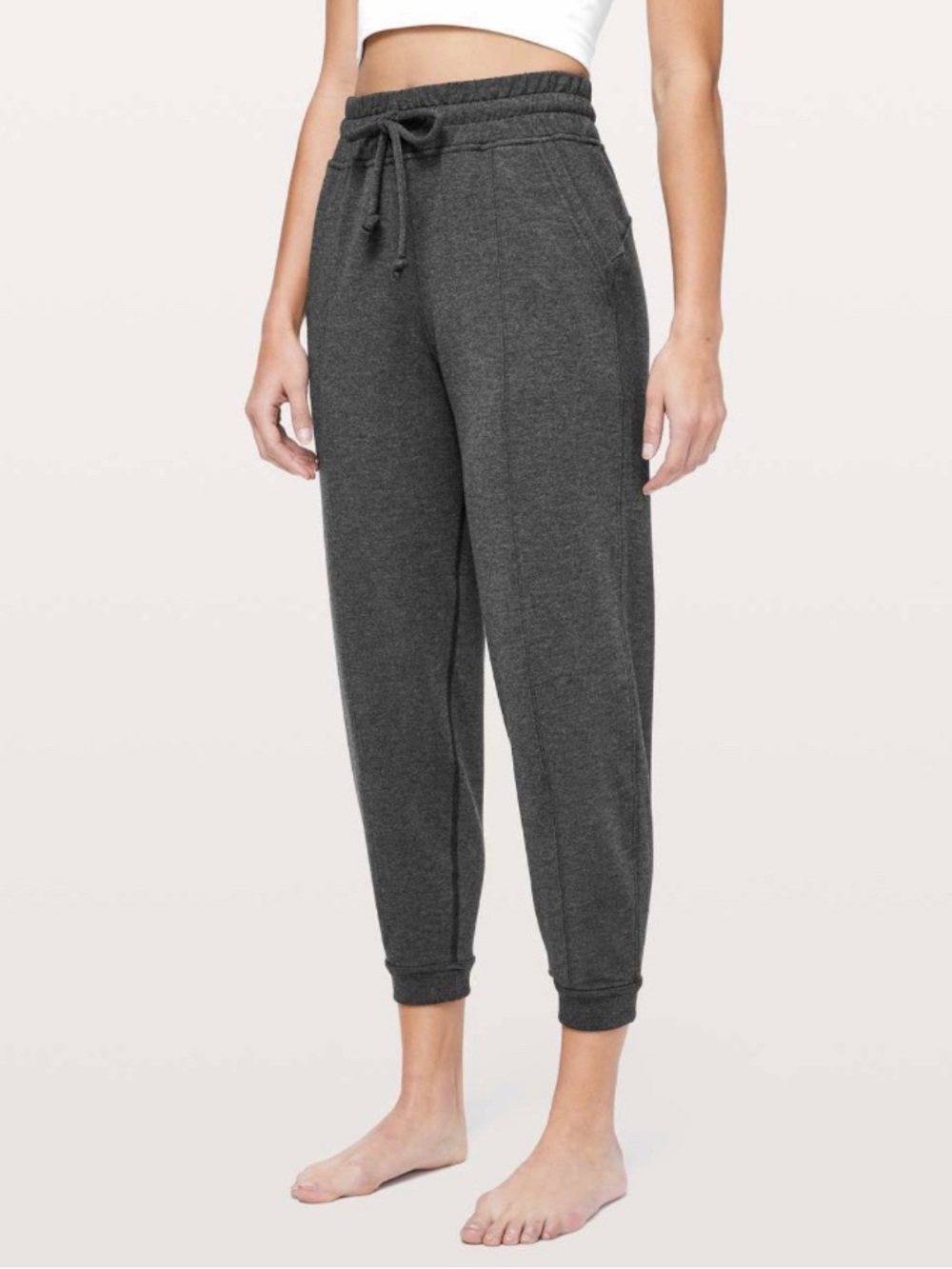 Lululemon At My Leisure Jogger
Heathered Mod Black Size 8